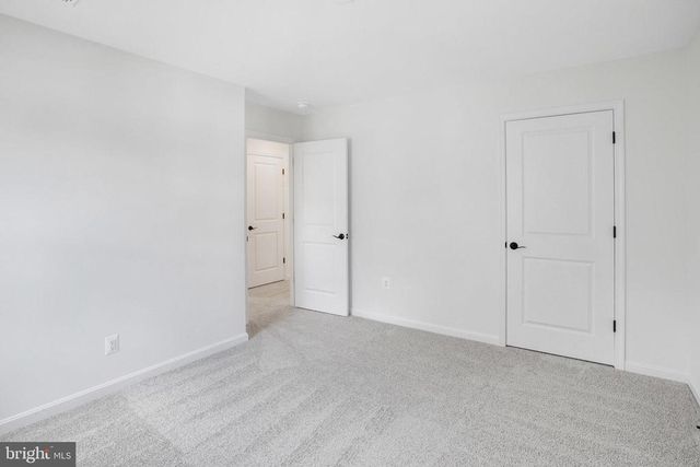 35598 PINE NEEDLE LN, Locust Grove, VA 22508