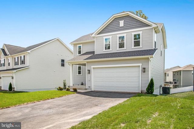 35598 PINE NEEDLE LN, Locust Grove, VA 22508