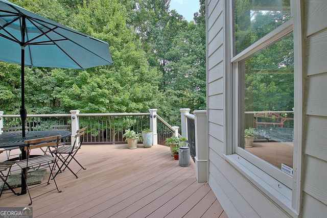 205 Hedgewick Way, Tyrone, GA 30290