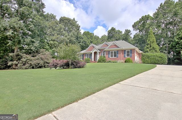205 Hedgewick Way, Tyrone, GA 30290