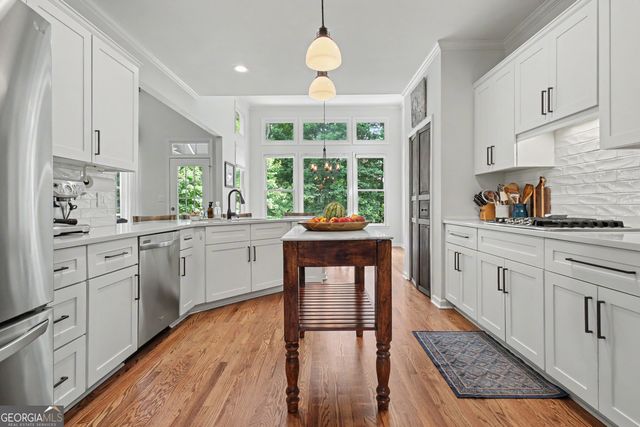 205 Hedgewick Way, Tyrone, GA 30290