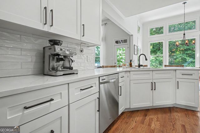 205 Hedgewick Way, Tyrone, GA 30290