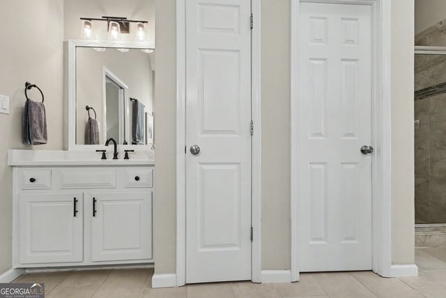 205 Hedgewick Way, Tyrone, GA 30290