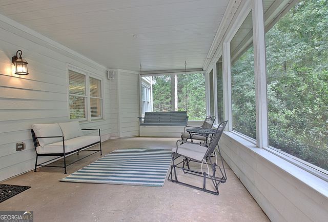 205 Hedgewick Way, Tyrone, GA 30290