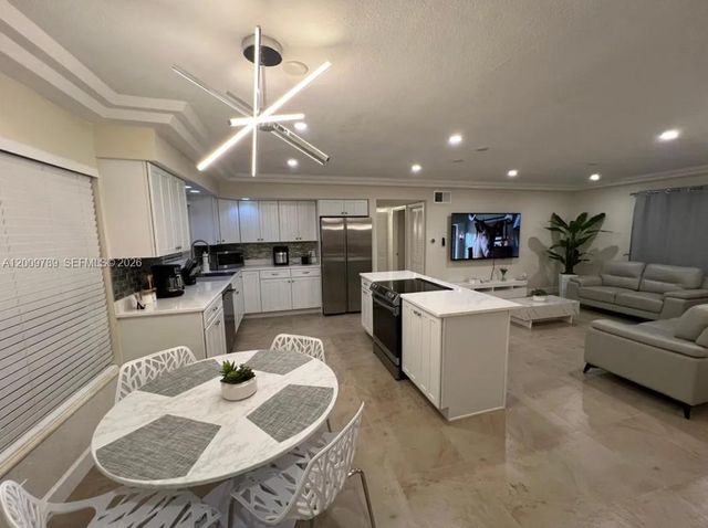 5221 York Court 0, Cape Coral, FL 33904