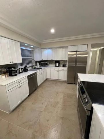 5221 York Court 0, Cape Coral, FL 33904