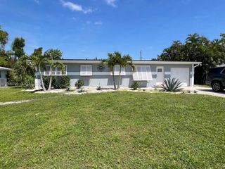 5221 York Court 0, Cape Coral, FL 33904