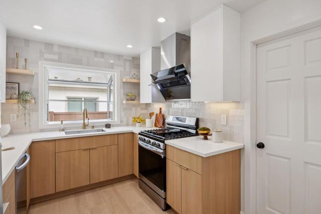 34 Arlington Drive, South San Francisco, CA 94080