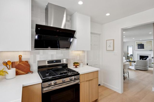 34 Arlington Drive, South San Francisco, CA 94080