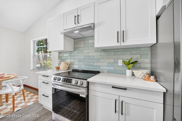 1569 Hayworth Circle NW, Palm Bay, FL 32907