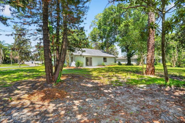 1569 Hayworth Circle NW, Palm Bay, FL 32907