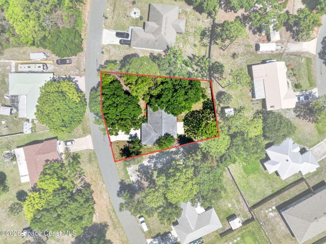 1569 Hayworth Circle NW, Palm Bay, FL 32907
