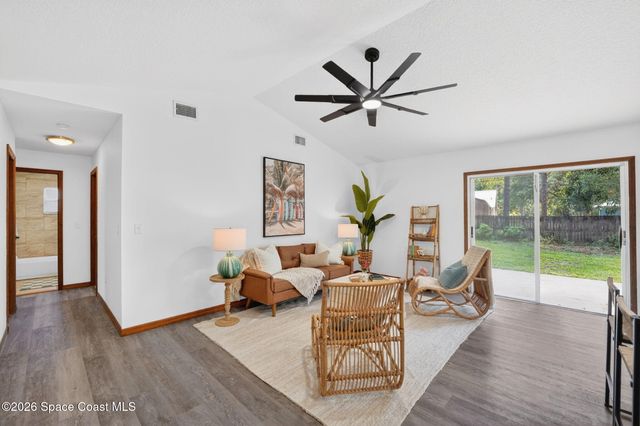 1569 Hayworth Circle NW, Palm Bay, FL 32907