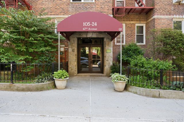105-24 67 Avenue 3D, Forest Hills, NY 11375
