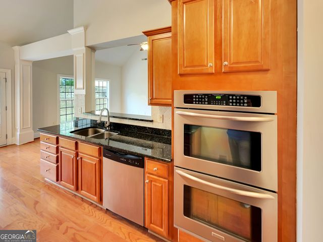 6405 Beaver Creek Trail, South Fulton, GA 30349