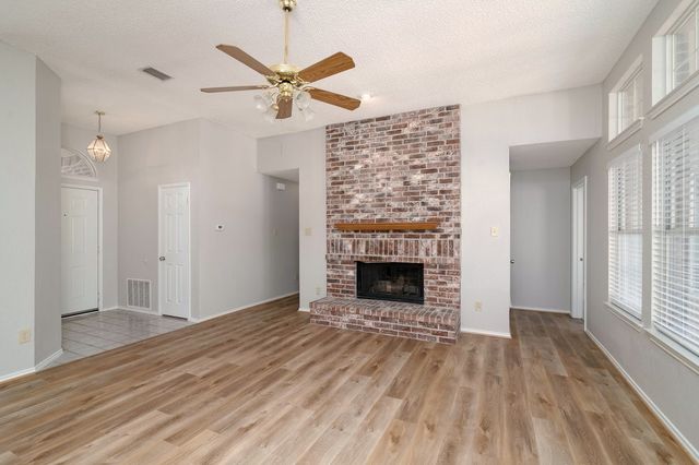 6813 Aimpoint Drive, Plano, TX 75023