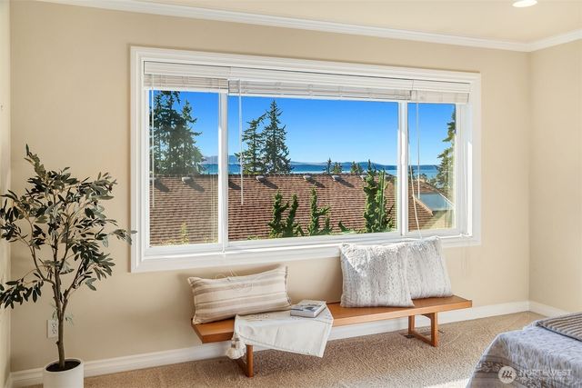 9815 224th Street SW, Edmonds, WA 98020