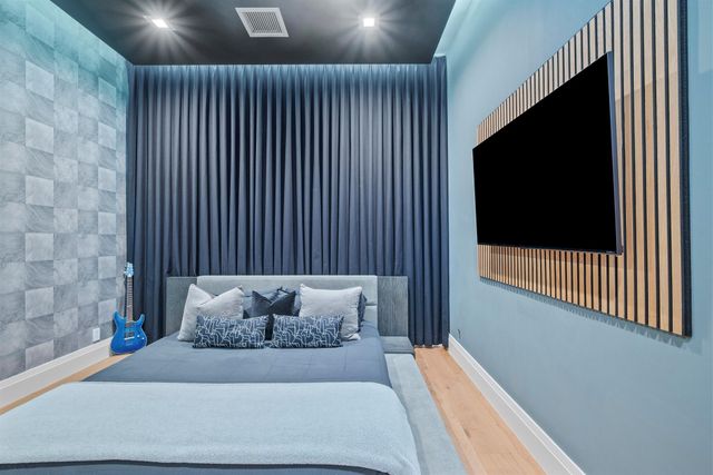 2350 NW 43rd Street, Boca Raton, FL 33431