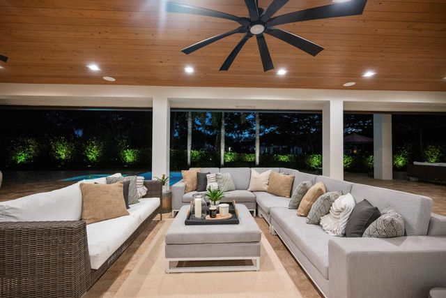 2350 NW 43rd Street, Boca Raton, FL 33431