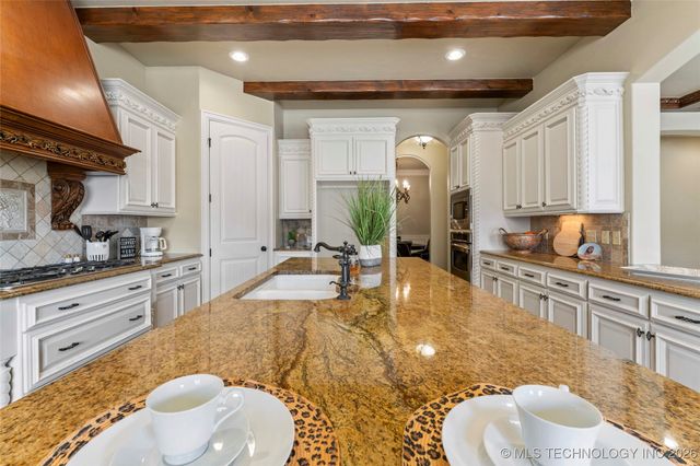 11319 S College Avenue, Tulsa, OK 74137