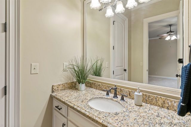 11319 S College Avenue, Tulsa, OK 74137