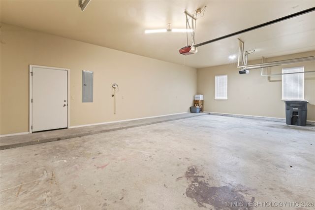 11319 S College Avenue, Tulsa, OK 74137