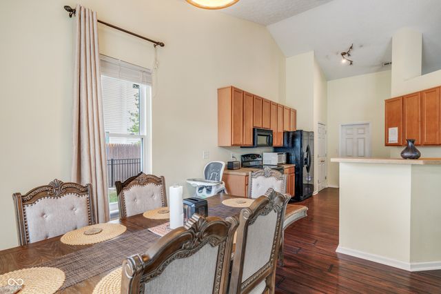 1184 Turfway Drive, Avon, IN 46123