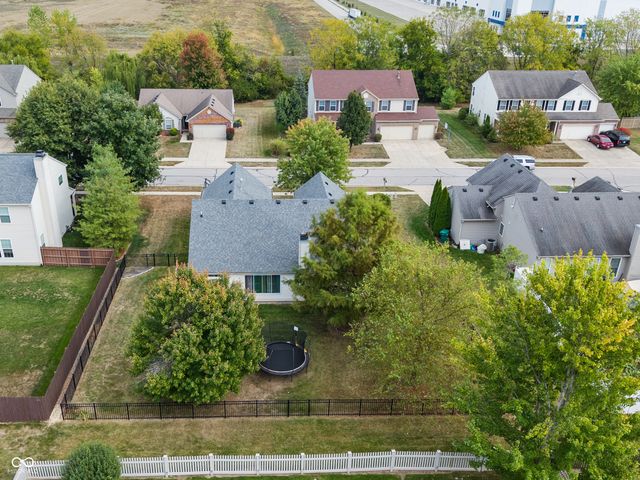 1184 Turfway Drive, Avon, IN 46123