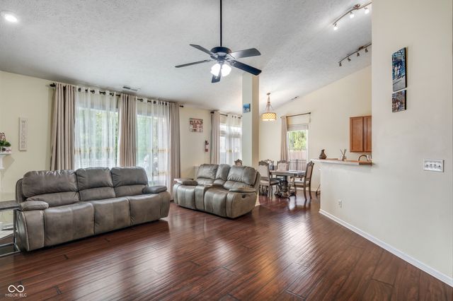 1184 Turfway Drive, Avon, IN 46123