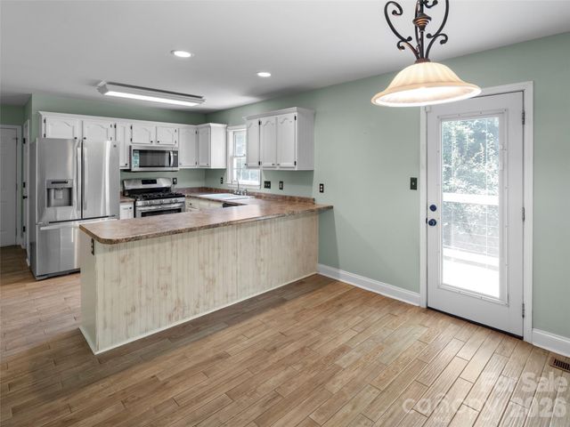 17 Mill Stone Drive, Asheville, NC 28803