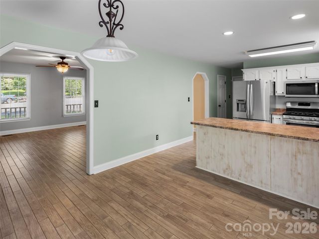 17 Mill Stone Drive, Asheville, NC 28803