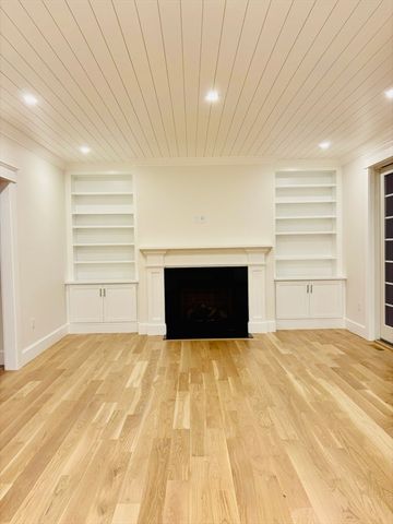 27 7th Street, Edgartown, MA 02539