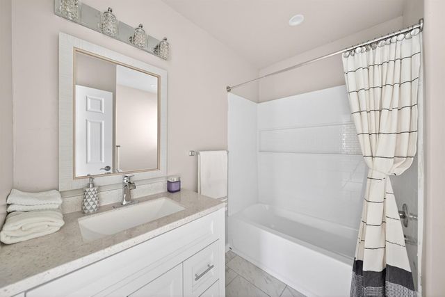 1103 N Adoline Avenue, Fresno, CA 93728