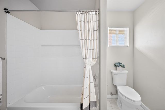 1103 N Adoline Avenue, Fresno, CA 93728