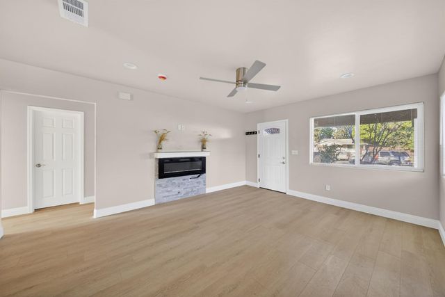 1103 N Adoline Avenue, Fresno, CA 93728