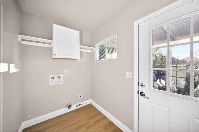 1103 N Adoline Avenue, Fresno, CA 93728