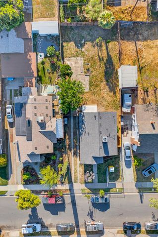 1103 N Adoline Avenue, Fresno, CA 93728