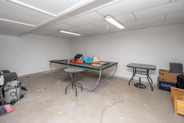 517 Fox Knoll DRIVE, Waterford, WI 53185