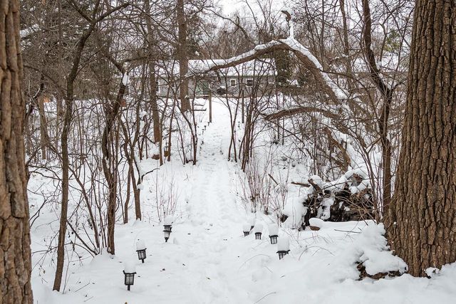 517 Fox Knoll DRIVE, Waterford, WI 53185