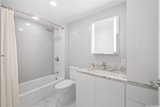 987 Queen Street 3910, Honolulu, HI 96814