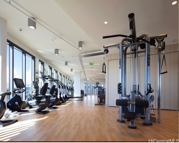 987 Queen Street 3910, Honolulu, HI 96814