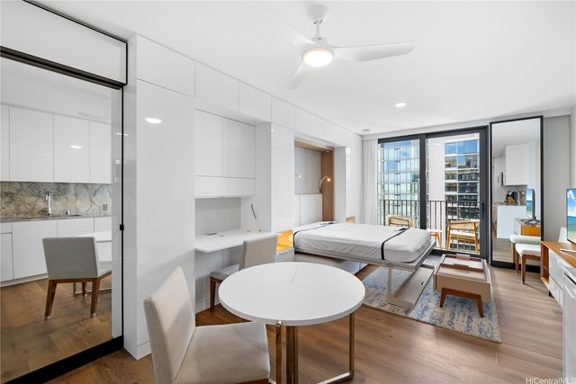 987 Queen Street 3910, Honolulu, HI 96814