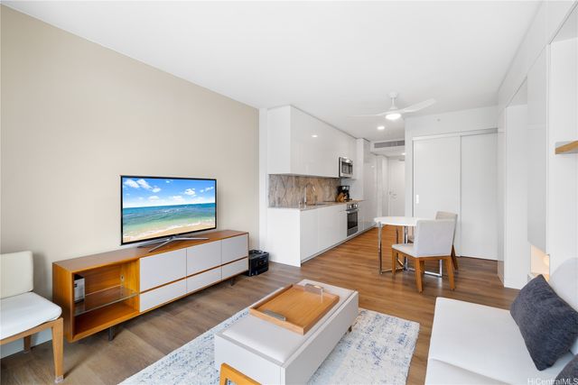 987 Queen Street 3910, Honolulu, HI 96814