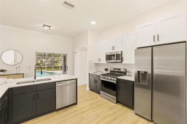 10117 WHISPER POINTE DRIVE, Tampa, FL 33647