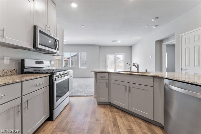 4660 BLAISE Avenue 101, North Las Vegas, NV 89084