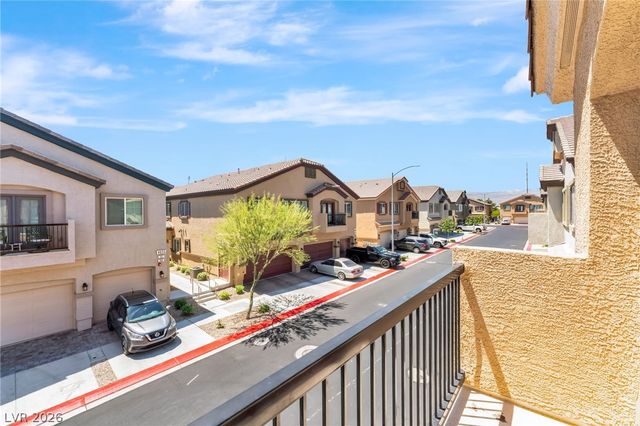 4660 BLAISE Avenue 101, North Las Vegas, NV 89084