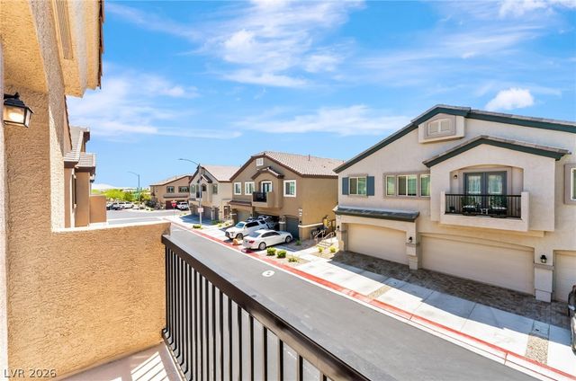 4660 BLAISE Avenue 101, North Las Vegas, NV 89084