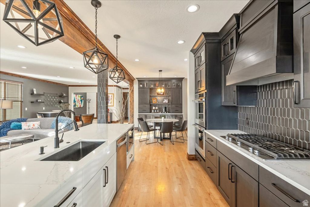 Image 15 of property listing at 1054 E 200 S, Salt Lake City, UT 84102