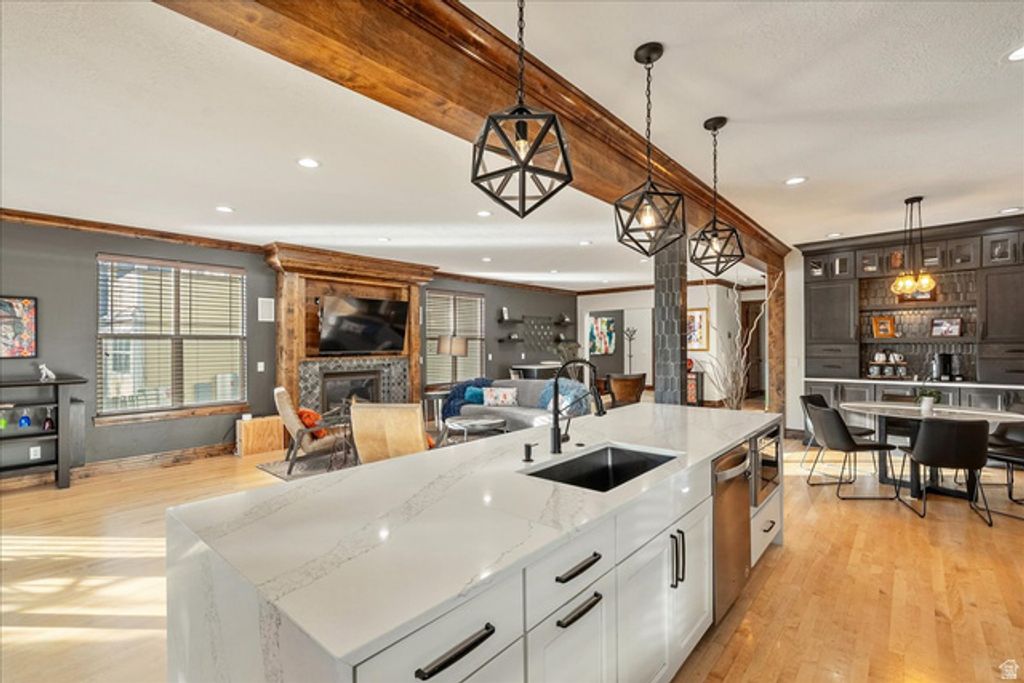 Image 17 of property listing at 1054 E 200 S, Salt Lake City, UT 84102