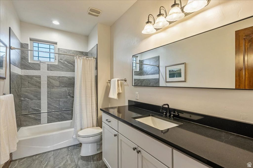 Image 35 of property listing at 1054 E 200 S, Salt Lake City, UT 84102